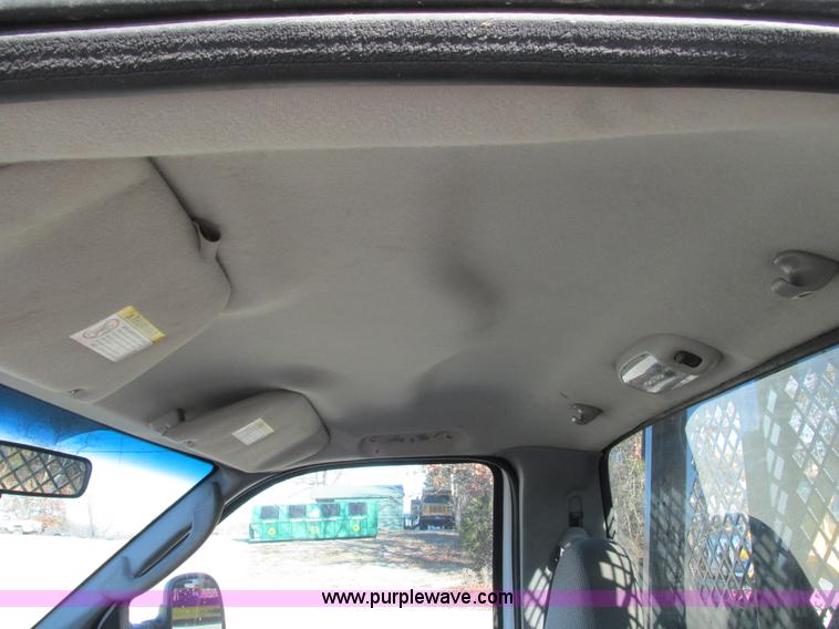 image for item L5359 2004 Ford F550 Super Duty dump flatbed truck