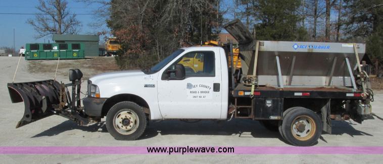 image for item L5360 2003 Ford F550 Super Duty dump flatbed truck