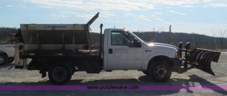 image for item L5360 2003 Ford F550 Super Duty dump flatbed truck
