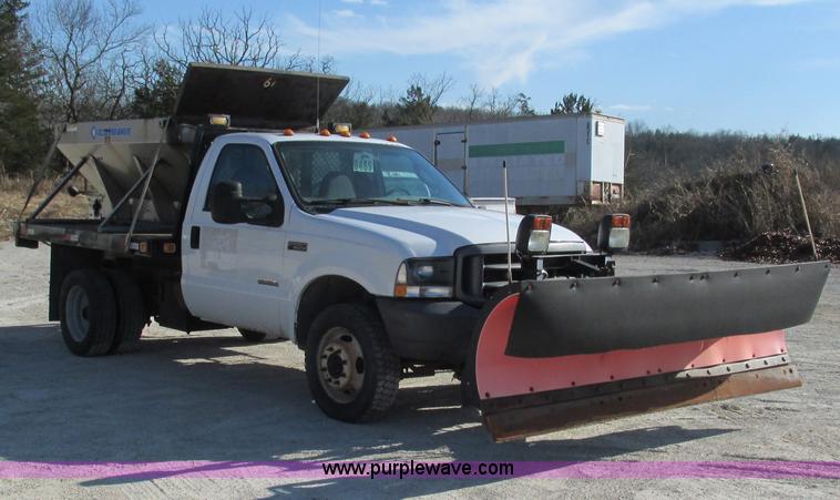image for item L5360 2003 Ford F550 Super Duty dump flatbed truck