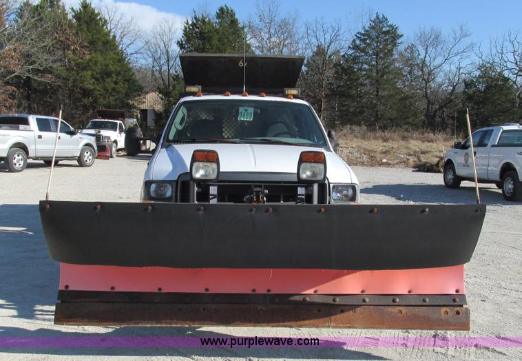 image for item L5360 2003 Ford F550 Super Duty dump flatbed truck