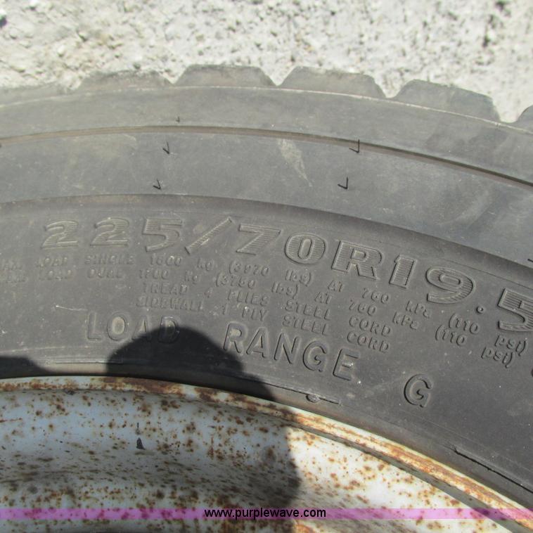 image for item L5360 2003 Ford F550 Super Duty dump flatbed truck