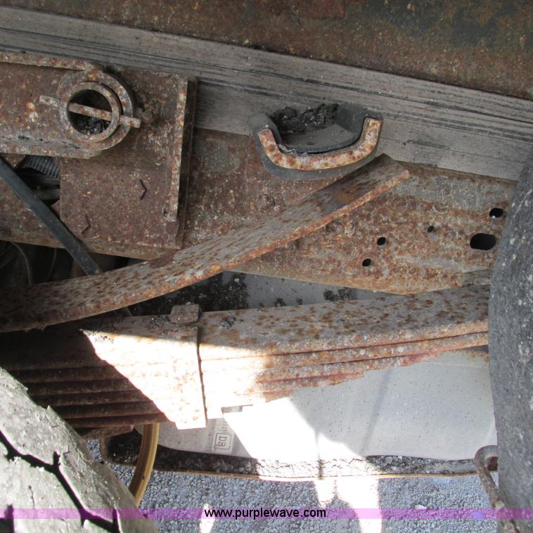 image for item L5360 2003 Ford F550 Super Duty dump flatbed truck