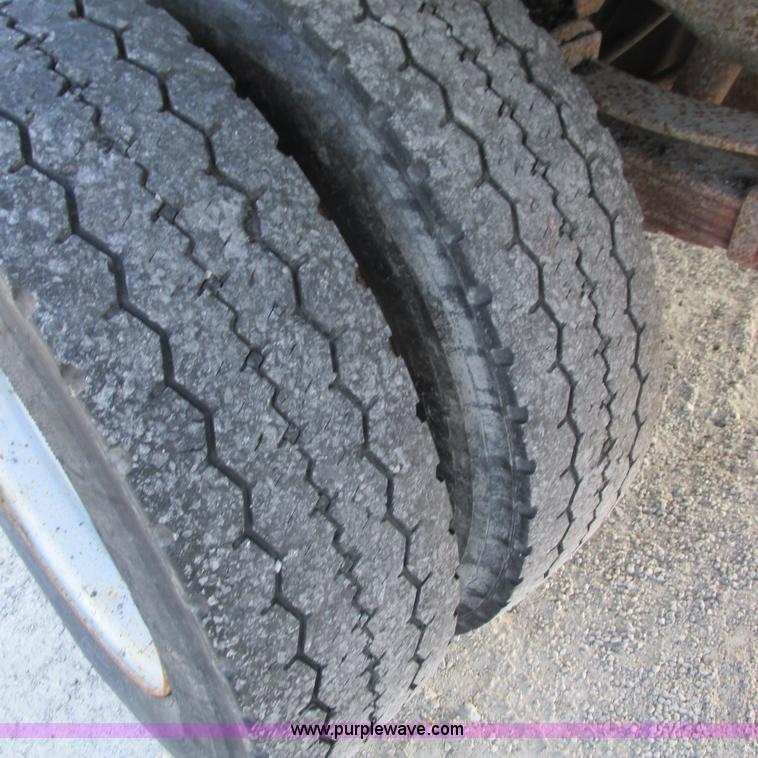 image for item L5360 2003 Ford F550 Super Duty dump flatbed truck