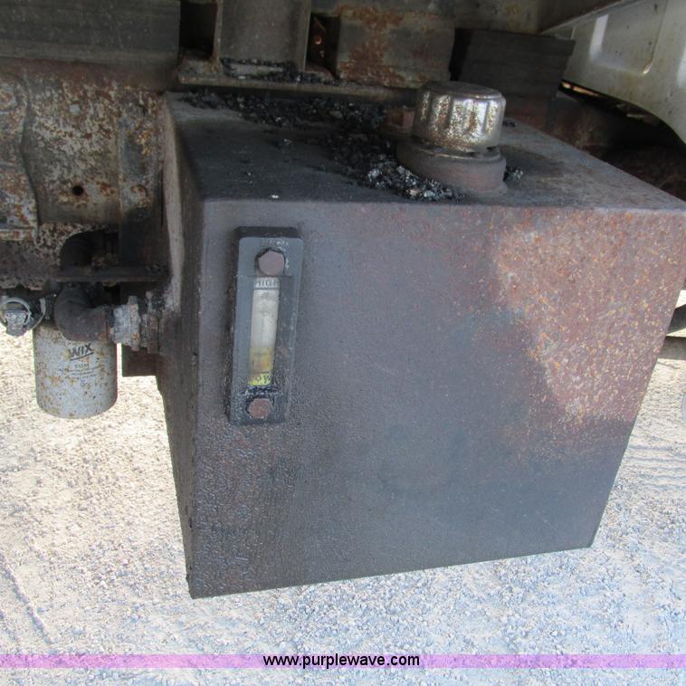 image for item L5360 2003 Ford F550 Super Duty dump flatbed truck