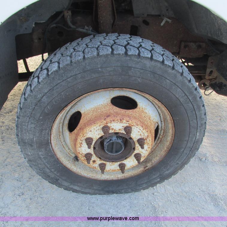 image for item L5360 2003 Ford F550 Super Duty dump flatbed truck