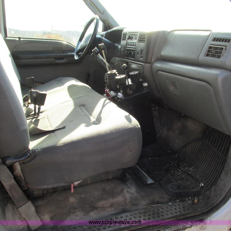 image for item L5360 2003 Ford F550 Super Duty dump flatbed truck