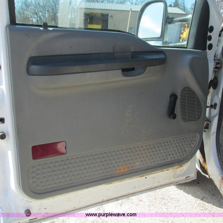 image for item L5360 2003 Ford F550 Super Duty dump flatbed truck