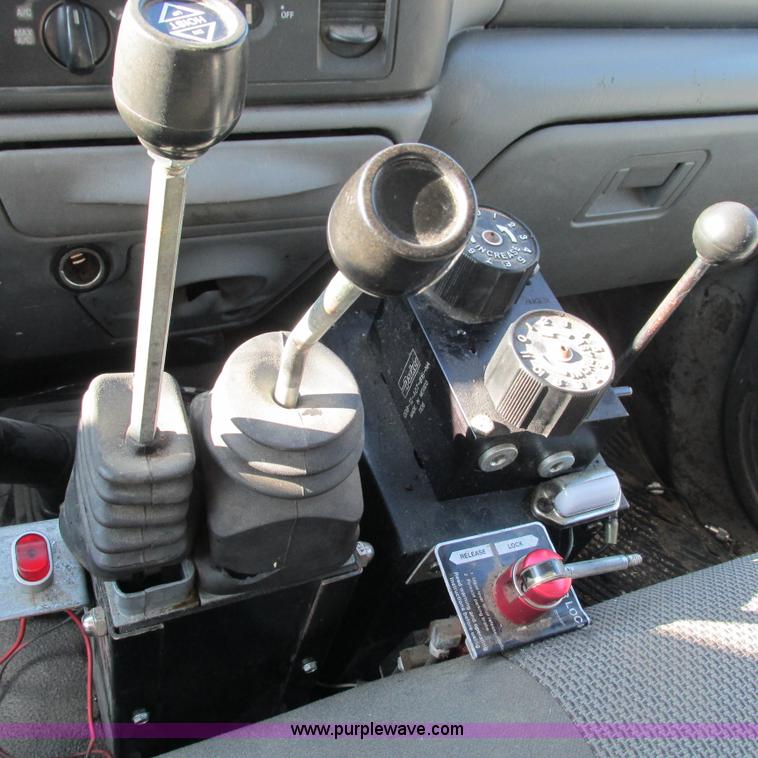 image for item L5360 2003 Ford F550 Super Duty dump flatbed truck