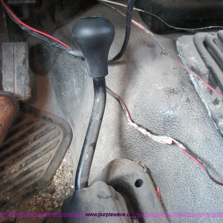 image for item L5360 2003 Ford F550 Super Duty dump flatbed truck