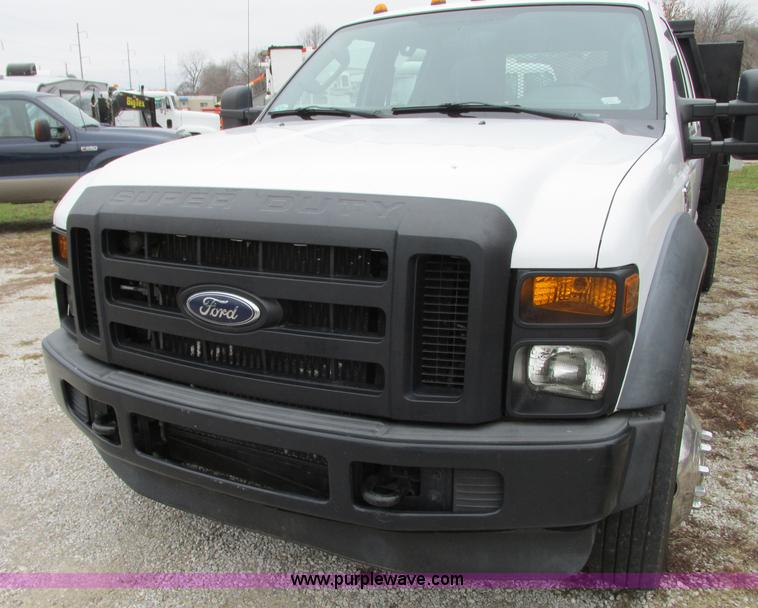 image for item N9328 2008 Ford F550 Crew Cab flatbed pickup truck