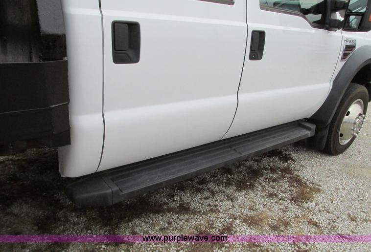 image for item N9328 2008 Ford F550 Crew Cab flatbed pickup truck