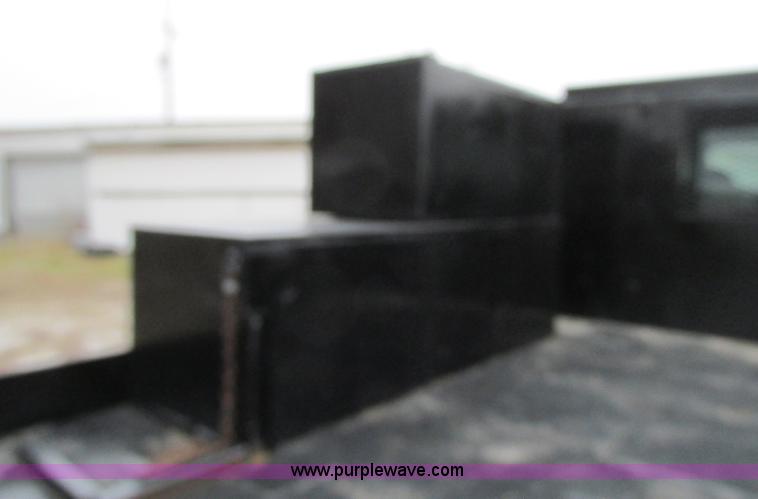 image for item N9328 2008 Ford F550 Crew Cab flatbed pickup truck