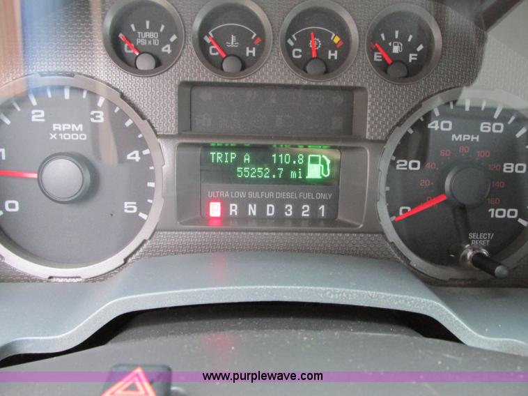 image for item N9328 2008 Ford F550 Crew Cab flatbed pickup truck