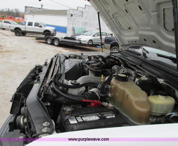 image for item N9328 2008 Ford F550 Crew Cab flatbed pickup truck