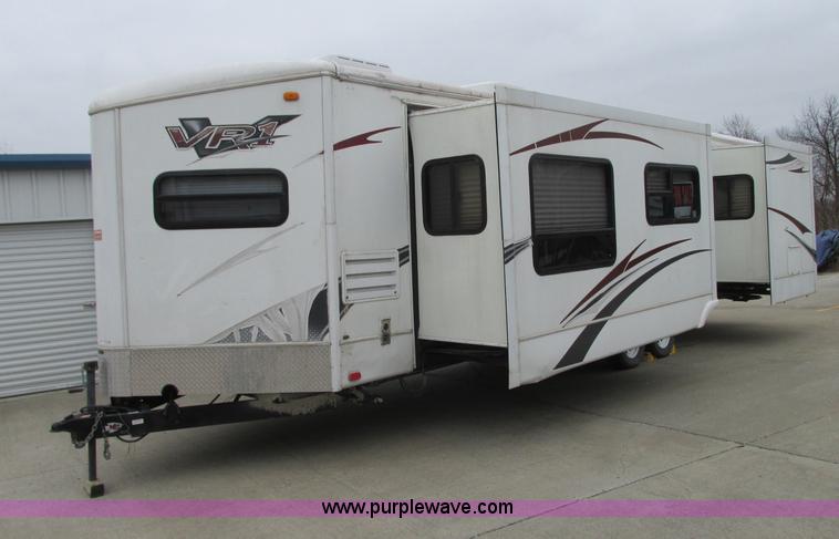image for item N9338 2009 Keystone VR1323FKS camper