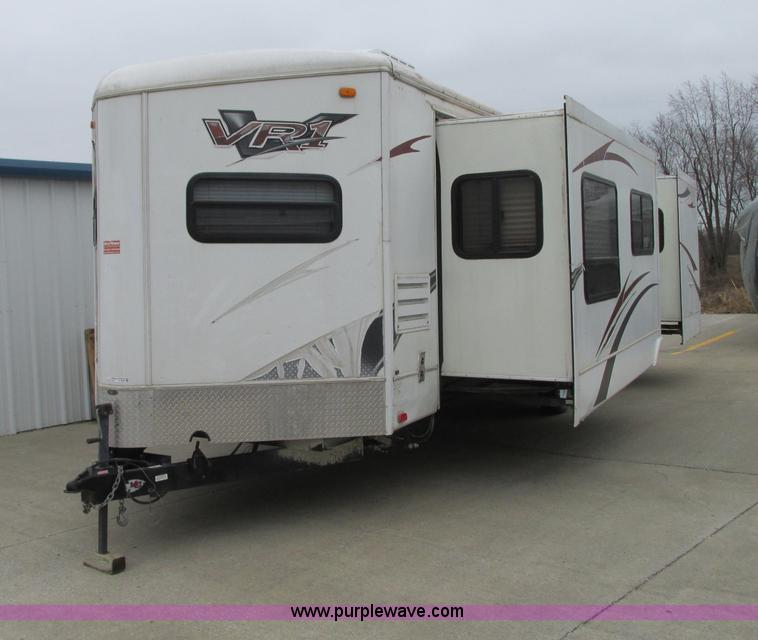 image for item N9338 2009 Keystone VR1323FKS camper