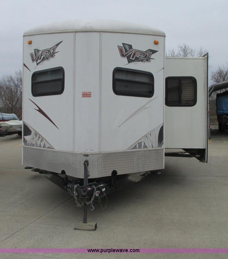 image for item N9338 2009 Keystone VR1323FKS camper