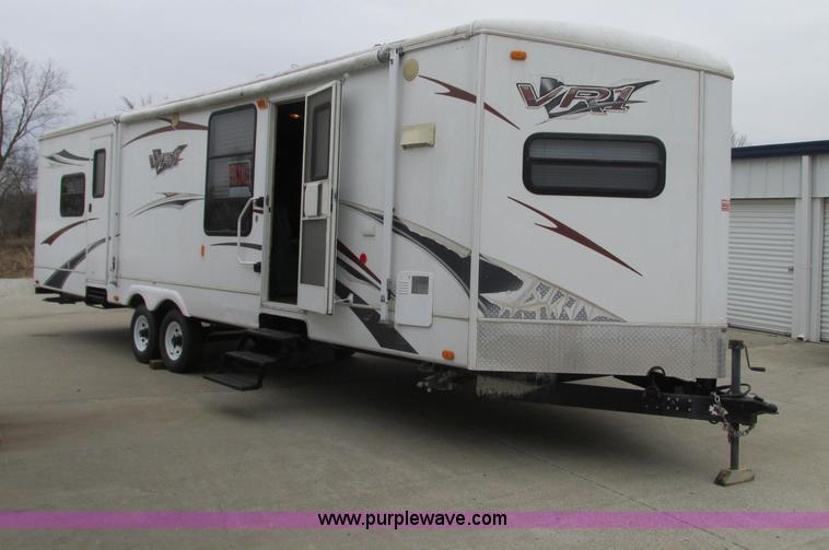 image for item N9338 2009 Keystone VR1323FKS camper