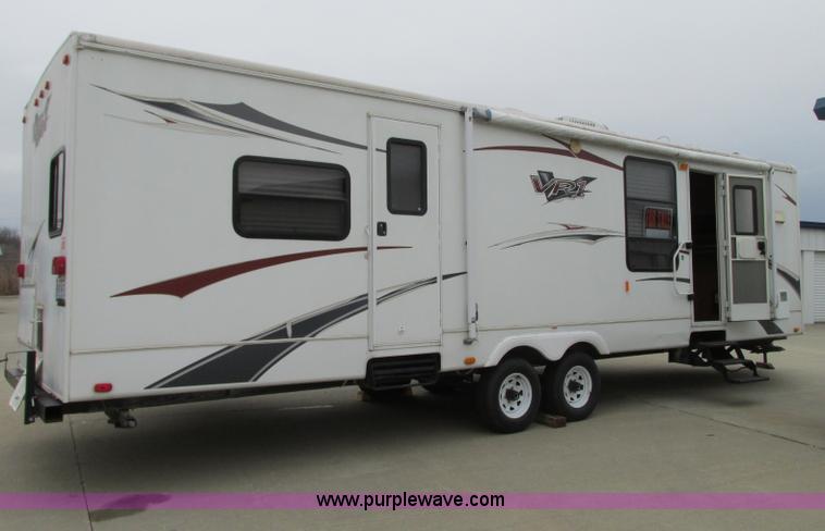 image for item N9338 2009 Keystone VR1323FKS camper