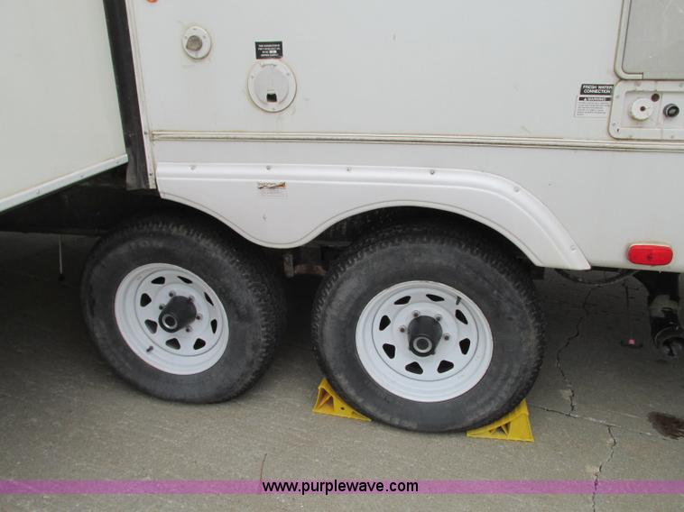 image for item N9338 2009 Keystone VR1323FKS camper