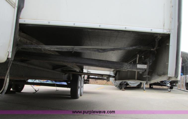 image for item N9338 2009 Keystone VR1323FKS camper