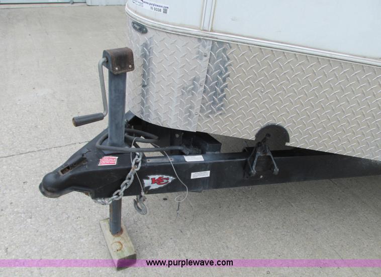 image for item N9338 2009 Keystone VR1323FKS camper