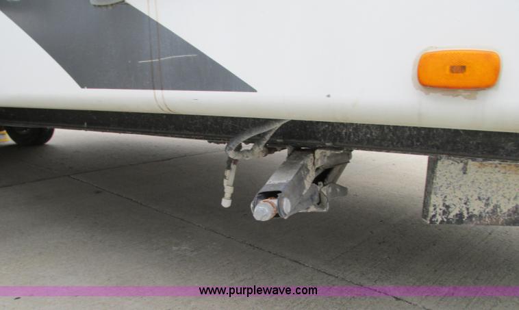 image for item N9338 2009 Keystone VR1323FKS camper