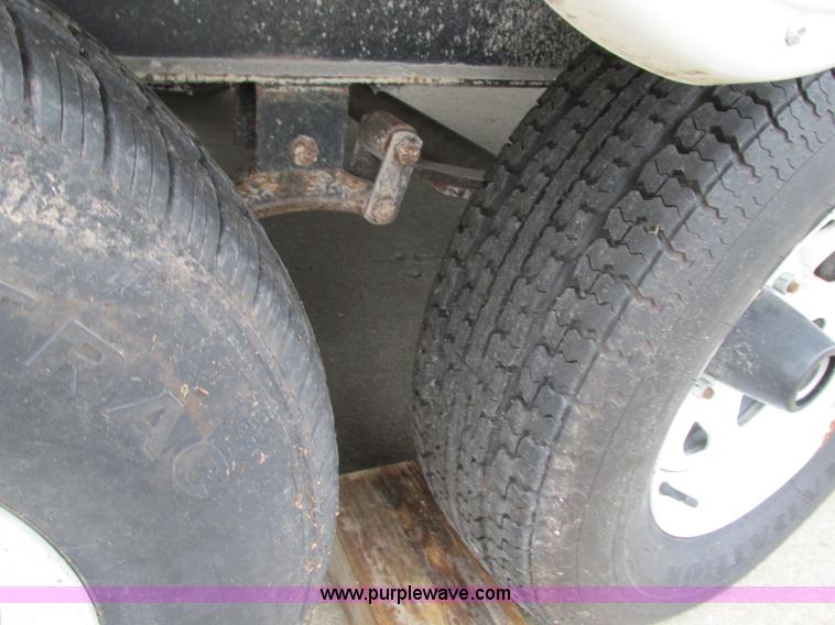 image for item N9338 2009 Keystone VR1323FKS camper