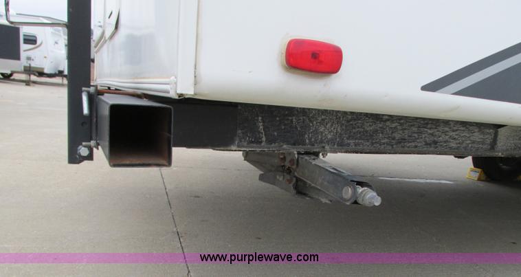 image for item N9338 2009 Keystone VR1323FKS camper