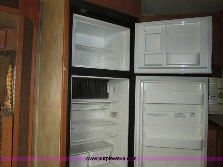 image for item N9338 2009 Keystone VR1323FKS camper