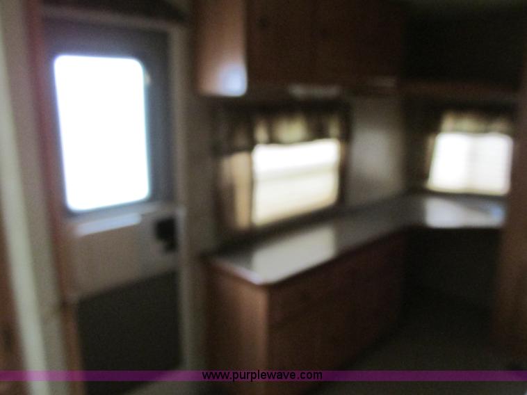 image for item N9338 2009 Keystone VR1323FKS camper
