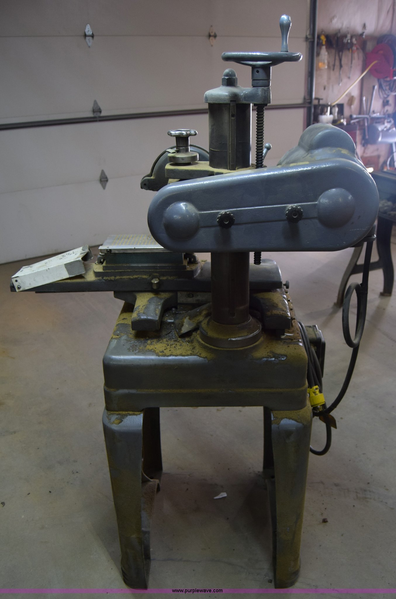 Delta Toolmaker surface grinder in Hutchinson, KS Item BK9830 sold Purple Wave