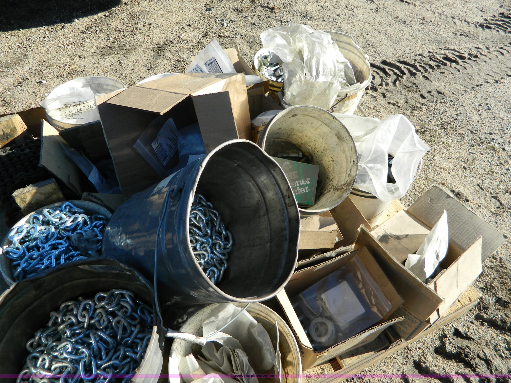 Assorted hardware in Salina, KS Item BT9794 sold Purple Wave