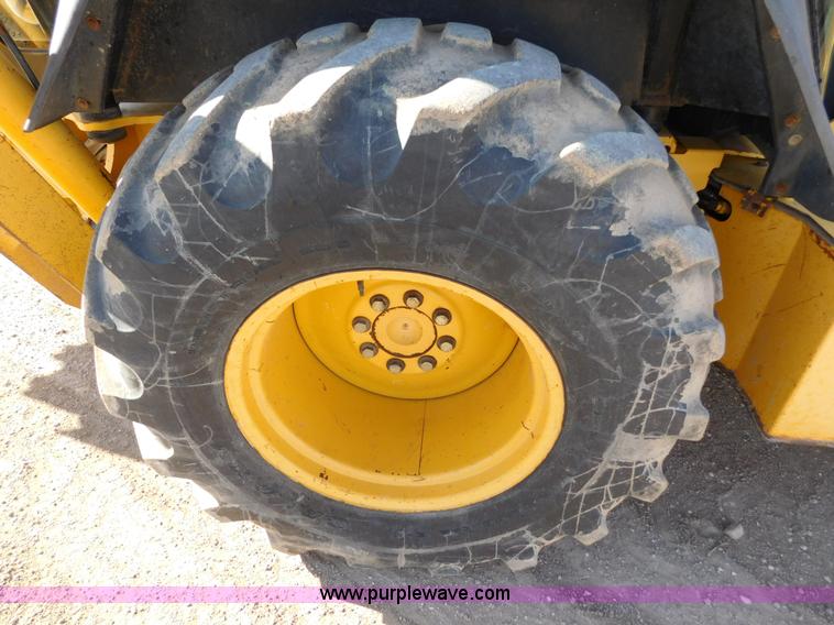 image for item AW9331 1997 John Deere 310SE backhoe