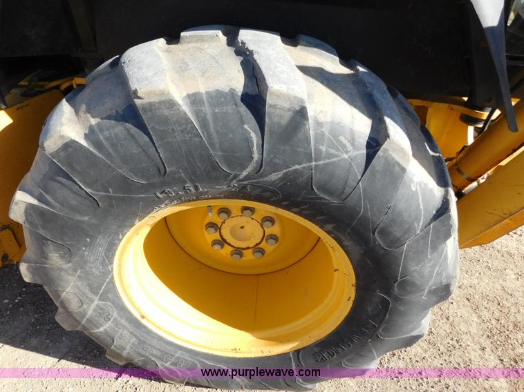 image for item AW9331 1997 John Deere 310SE backhoe