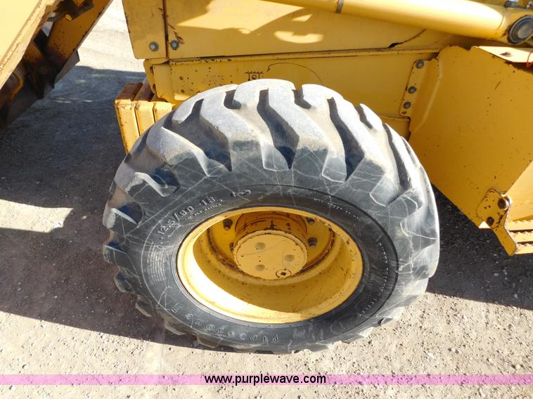 image for item AW9331 1997 John Deere 310SE backhoe