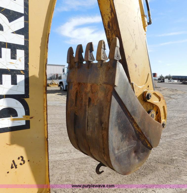 image for item AW9332 2000 John Deere 310SE backhoe