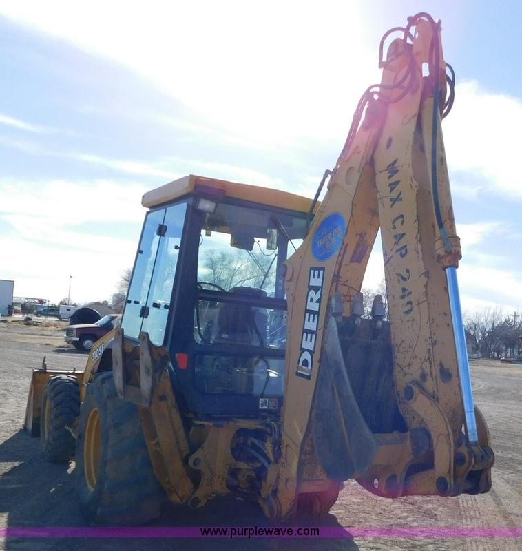 image for item AW9333 1997 John Deere 310SE backhoe