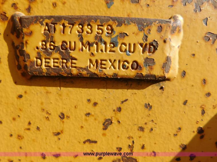 image for item AW9333 1997 John Deere 310SE backhoe