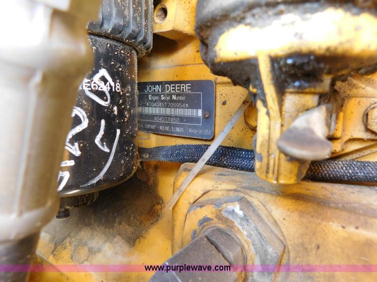 image for item AW9333 1997 John Deere 310SE backhoe