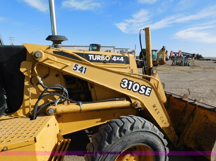 image for item AW9333 1997 John Deere 310SE backhoe