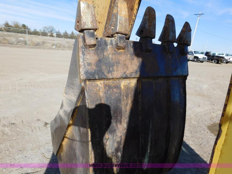 image for item AW9333 1997 John Deere 310SE backhoe