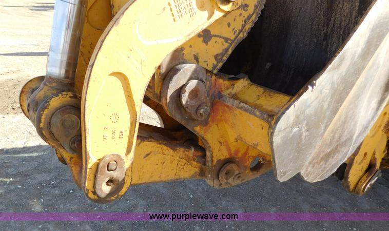 image for item AW9333 1997 John Deere 310SE backhoe