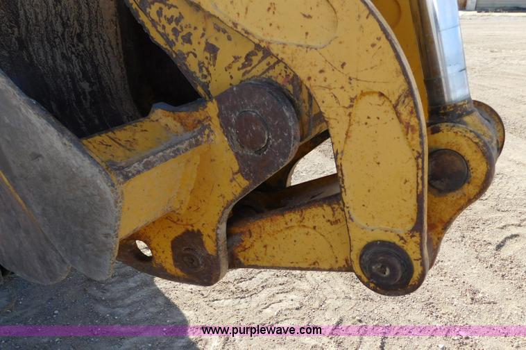 image for item AW9333 1997 John Deere 310SE backhoe