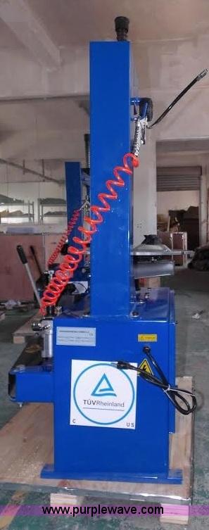 image for item E1281 Blue Viper rim clamp tire machine