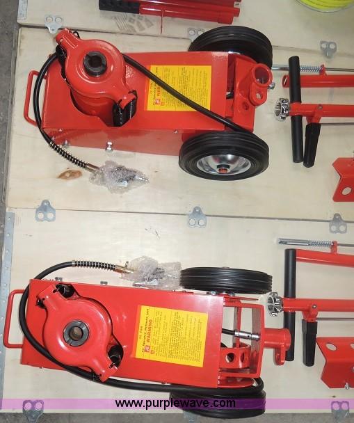 image for item E1282 25 piece hydraulic jack set