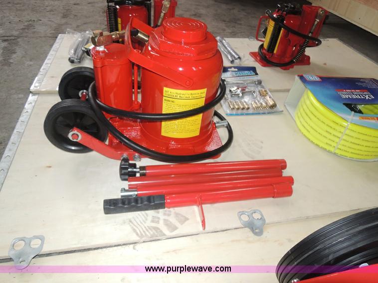 image for item E1282 25 piece hydraulic jack set