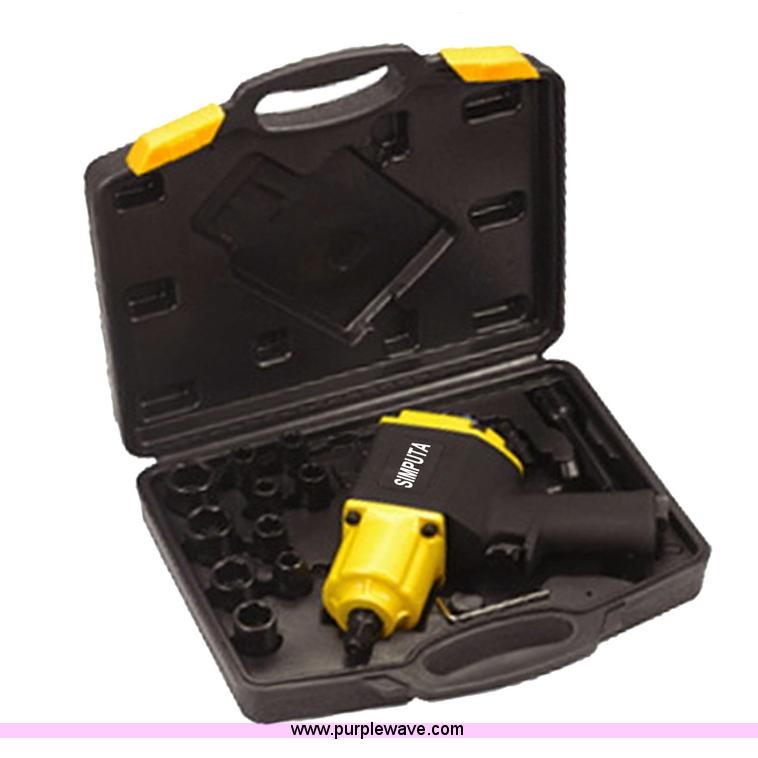 image for item E1287 (820) piece impact and tool kit