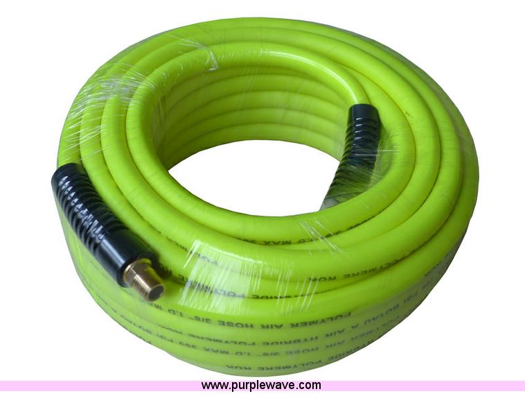 image for item E1287 (820) piece impact and tool kit